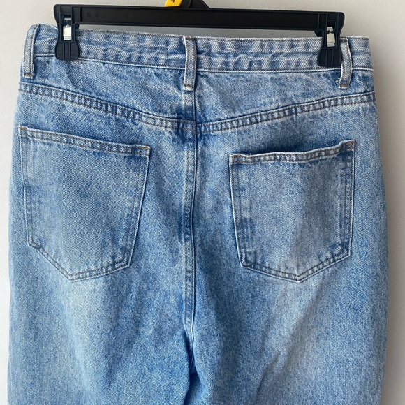 Asymmetric Straight Jeans -Micas - Picture 10 of 17